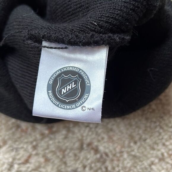 Pittsburgh Penquins NHL black youth hat. - Picture 2 of 4